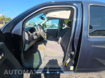 2017 Nissan Frontier SV Crew Cab Medium Bed – miniatura 6