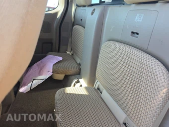 2017 Nissan Frontier SV Extended Cab Medium Bed - miniatura 9