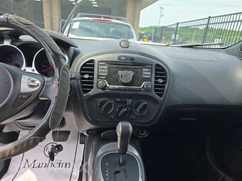 2017 Nissan JUKE S – miniatura 11