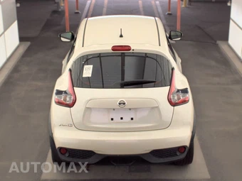 2017 Nissan JUKE S – miniatura 5