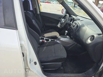 2017 Nissan JUKE S – miniatura 8