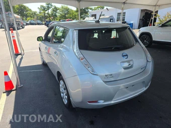 2017 Nissan LEAF S – miniatura 2