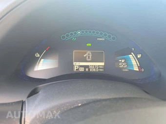 2017 Nissan LEAF S – miniatura 9