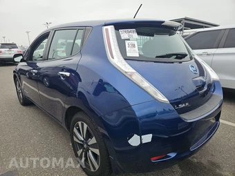 2017 Nissan LEAF SL – miniatura 6