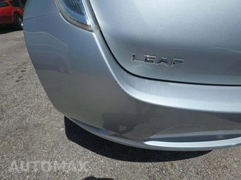 2017 Nissan LEAF SL – miniatura 23