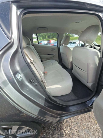 2017 Nissan LEAF SV – miniatura 14