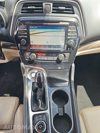 2017 Nissan Maxima Platinum – miniatura 11