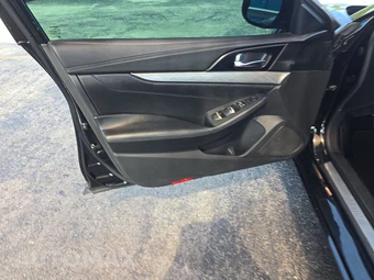 2017 Nissan Maxima S - miniatura 9