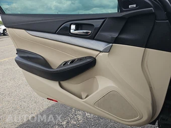2017 Nissan Maxima SL – miniatura 9