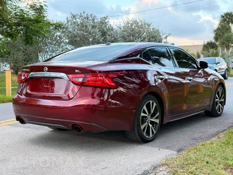 2017 Nissan Maxima SL - miniatura 4