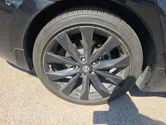 2017 Nissan Maxima SR - miniatura 31