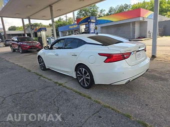 2017 Nissan Maxima SR – miniatura 2
