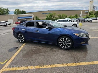 2017 Nissan Maxima SR – miniatura 4