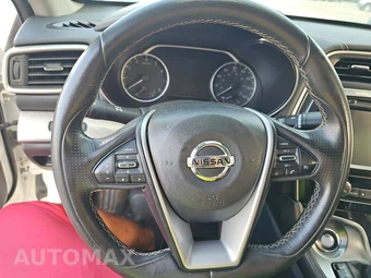 2017 Nissan Maxima SV – miniatura 10
