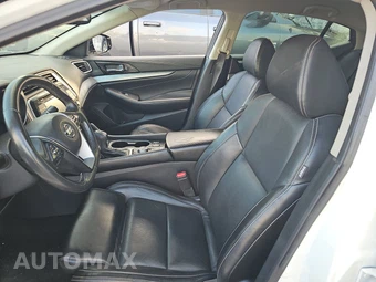 2017 Nissan Maxima SV – miniatura 7