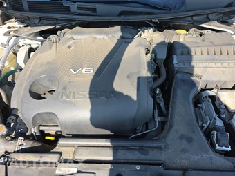 2017 Nissan Maxima SV – miniatura 15