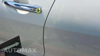 2017 Nissan Maxima SV – miniatura 32