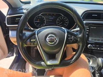 2017 Nissan Maxima SV – miniatura 10