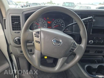 2017 Nissan NV1500 Cargo SV 146.1" WB - miniatura 10