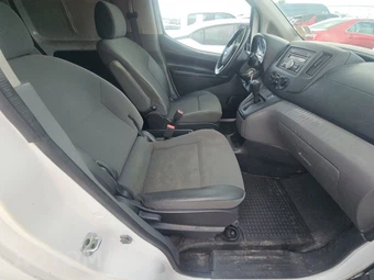 2017 Nissan NV200 Compact Cargo S 115.2" WB - miniatura 8