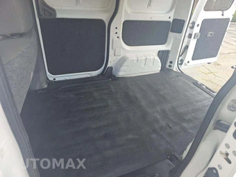 2017 Nissan NV200 Compact Cargo S 115.2" WB - miniatura 10