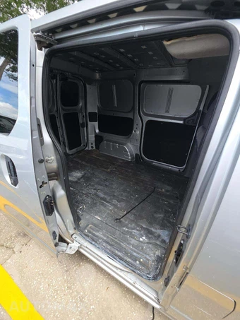 2017 Nissan NV200 Compact Cargo SV 115.2" WB - miniatura 16