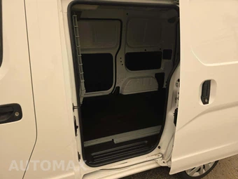 2017 Nissan NV200 Compact Cargo SV 115.2" WB - miniatura 10