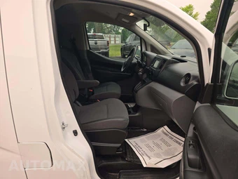 2017 Nissan NV200 Compact Cargo SV 115.2" WB - miniatura 15