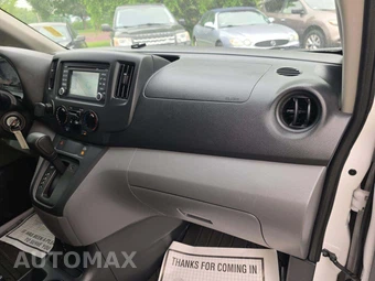 2017 Nissan NV200 Compact Cargo SV 115.2" WB - miniatura 16