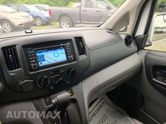2017 Nissan NV200 Compact Cargo SV 115.2" WB - miniatura 7