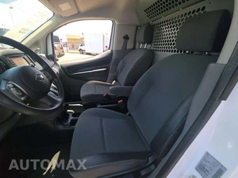 2017 Nissan NV200 Compact Cargo SV 115.2" WB - miniatura 6