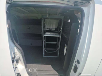 2017 Nissan NV200 Compact Cargo SV 115.2" WB - miniatura 16