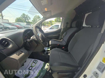 2017 Nissan NV200 Compact Cargo SV 115.2" WB - miniatura 6
