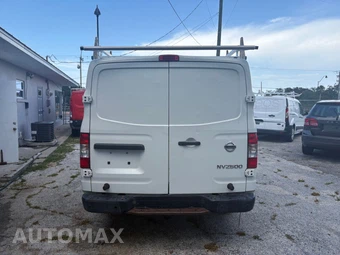 2017 Nissan NV2500 HD Cargo SV Standard Roof 146.1" WB - miniatura 4