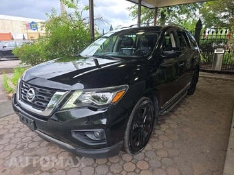 2017 Nissan Pathfinder Platinum