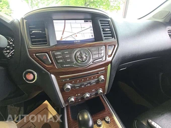 2017 Nissan Pathfinder Platinum – miniatura 10
