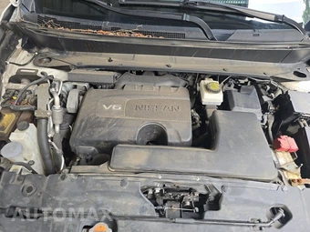 2017 Nissan Pathfinder Platinum – miniatura 16