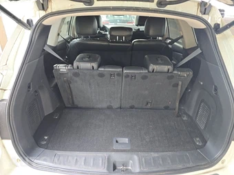 2017 Nissan Pathfinder Platinum – miniatura 17