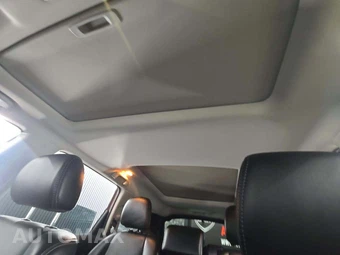 2017 Nissan Pathfinder Platinum – miniatura 11