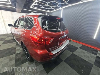 2017 Nissan Pathfinder Platinum – miniatura 2