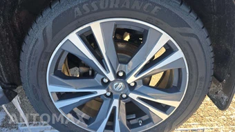 2017 Nissan Pathfinder Platinum – miniatura 18
