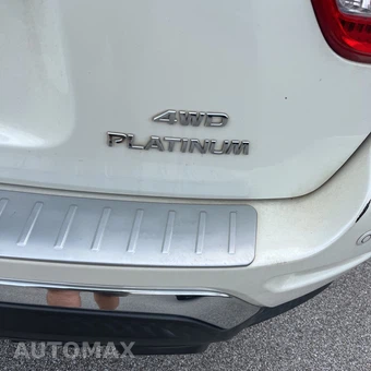 2017 Nissan Pathfinder Platinum - miniatura 18