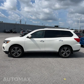 2017 Nissan Pathfinder Platinum - miniatura 4