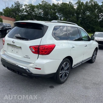 2017 Nissan Pathfinder Platinum - miniatura 5