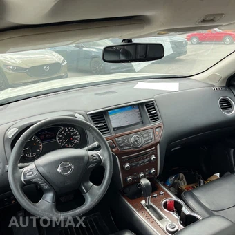 2017 Nissan Pathfinder Platinum - miniatura 8