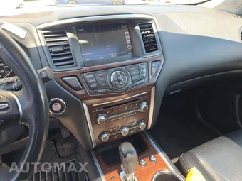 2017 Nissan Pathfinder Platinum - miniatura 10