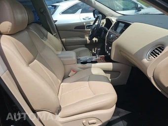 2017 Nissan Pathfinder Platinum - miniatura 8