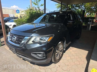 2017 Nissan Pathfinder S