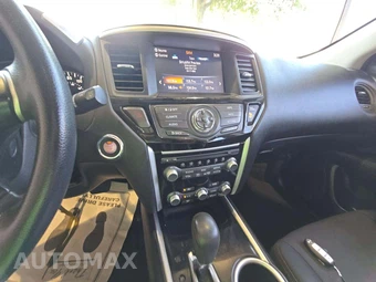2017 Nissan Pathfinder S - miniatura 10