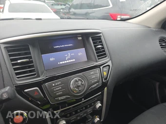 2017 Nissan Pathfinder S – miniatura 11